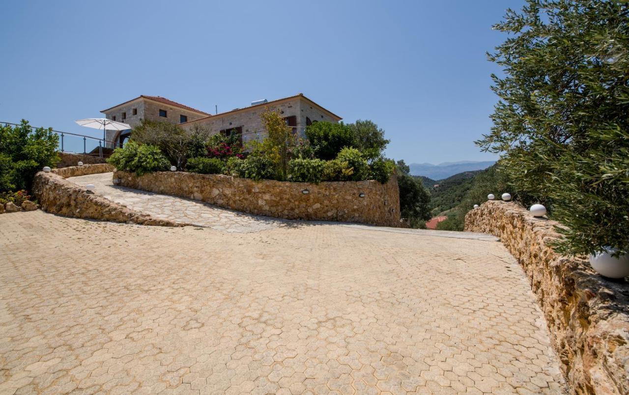 Villa Kourouni Stalos Exterior photo